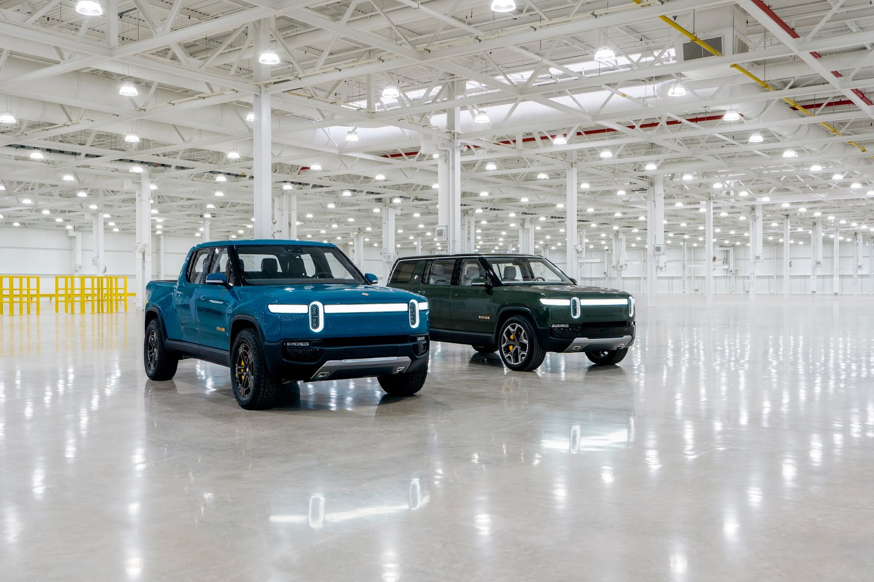 Rivian R1T and R1S side by side