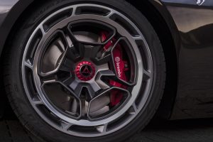 Dodge Charger Daytona SRT EV 21-inch alloy wheels garnished with red Fratzog logos