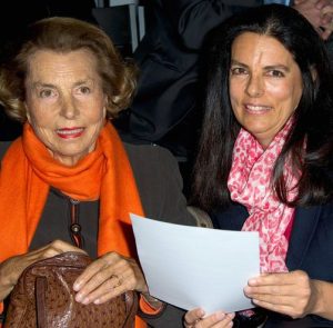 Francoise-Bettencourt-Meyers-with-her-mother-Liliane-Henriette-Charlotte-Bettencourt.